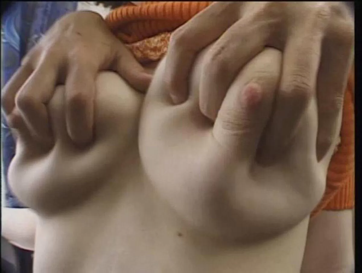おっぱい鷲掴みエロ画像121