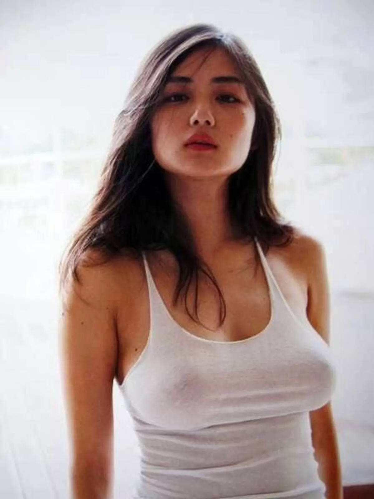 着衣越し乳首エロ画像027