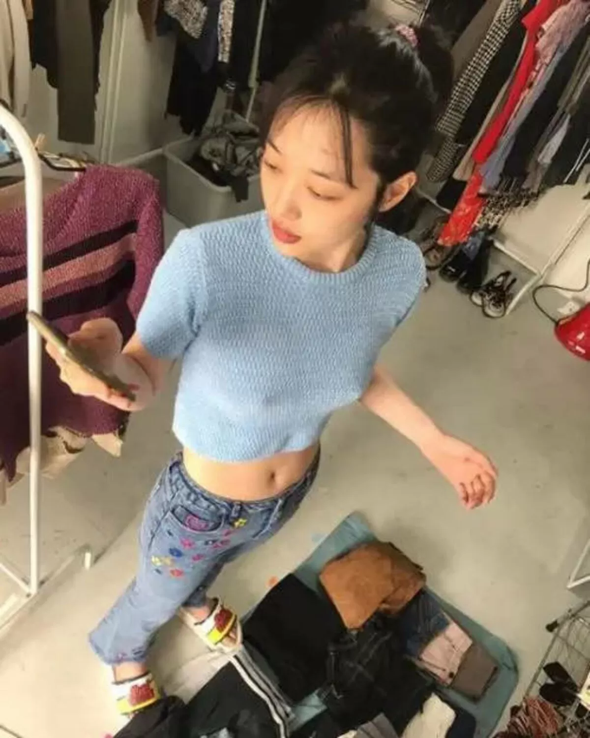 着衣越し乳首エロ画像096