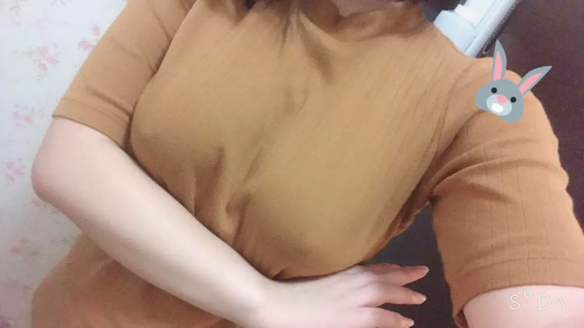着衣越し乳首エロ画像108