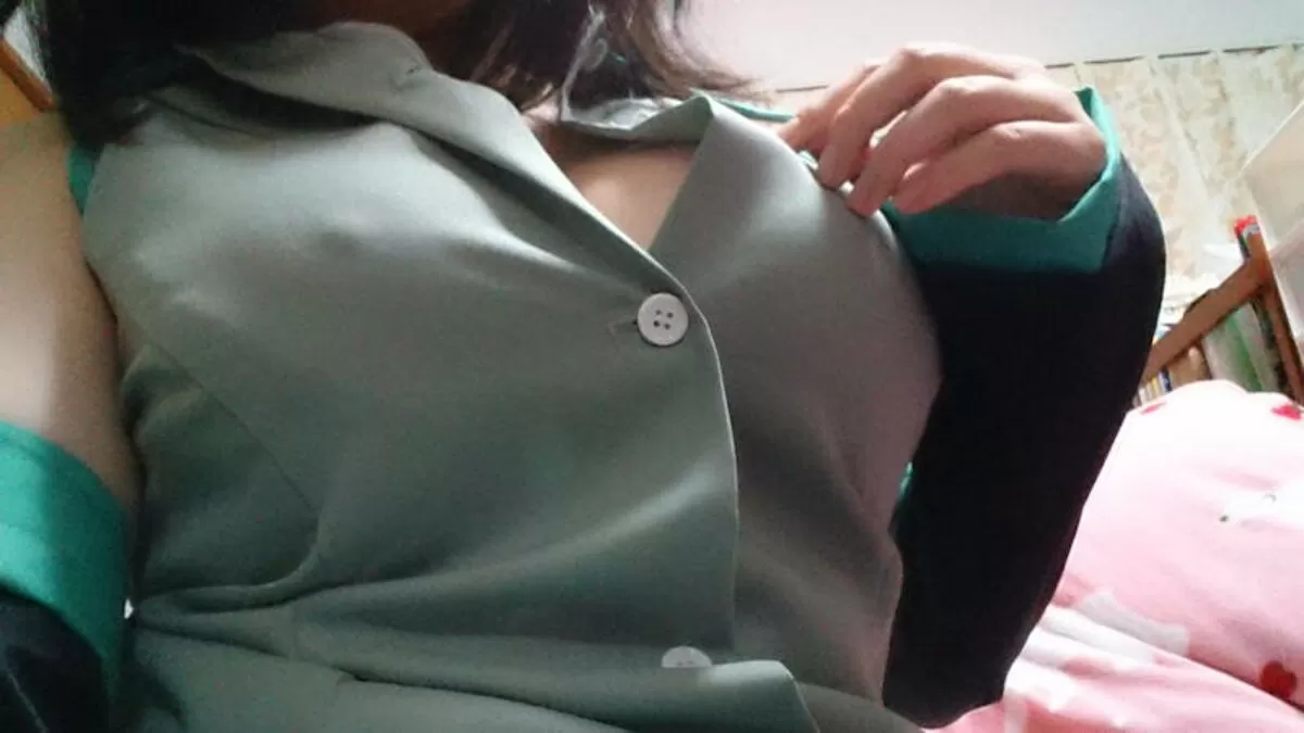 着衣越し乳首エロ画像111