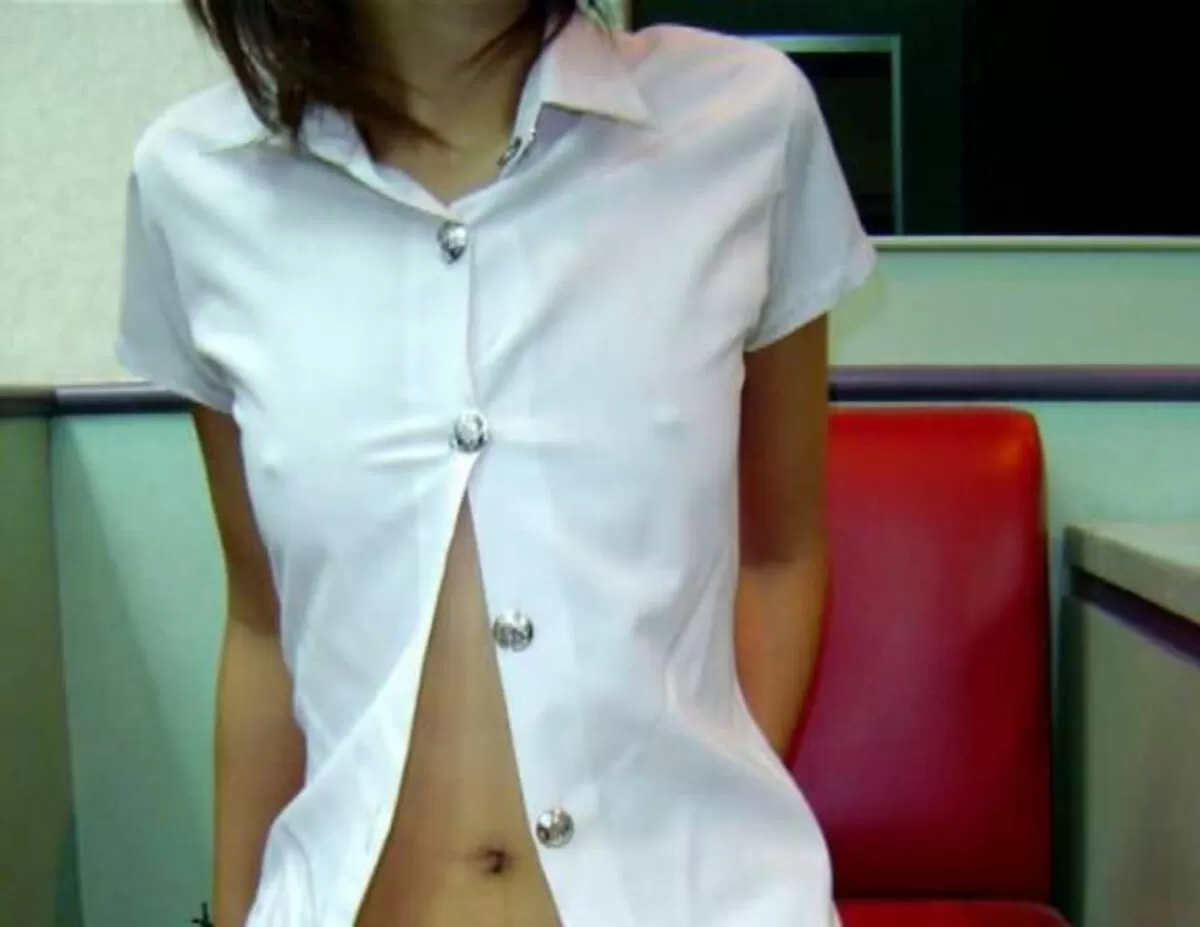 着衣越し乳首エロ画像149