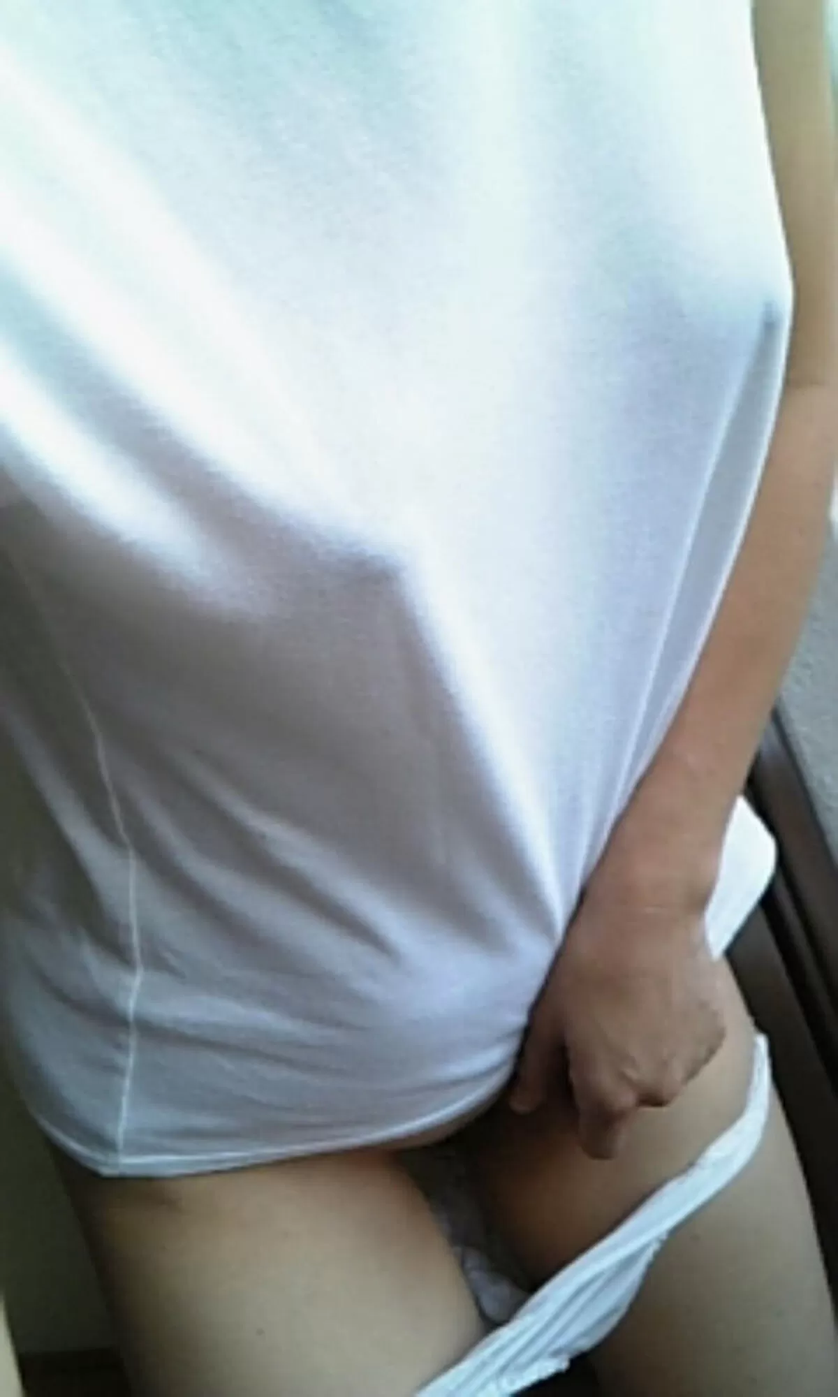 着衣越し乳首エロ画像167