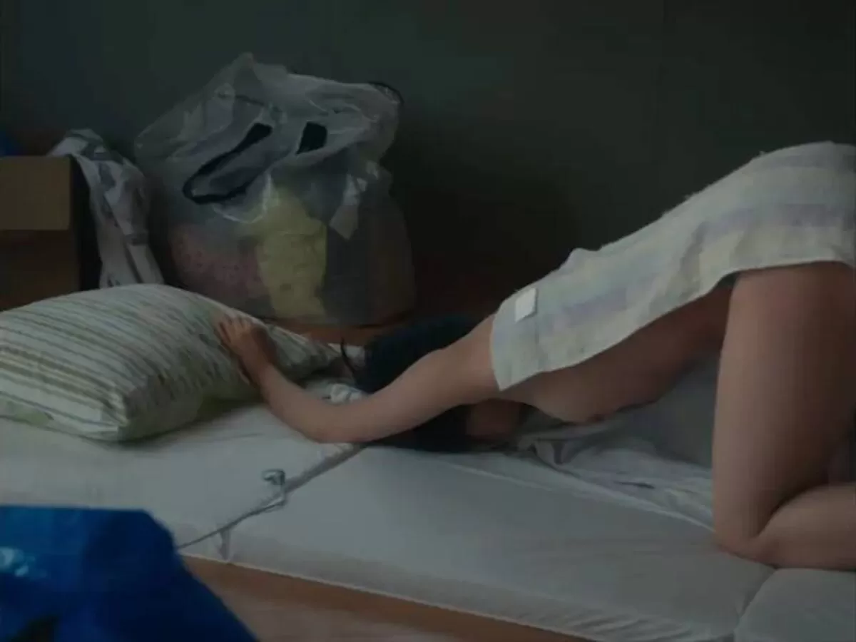 河合優実エロ画像009