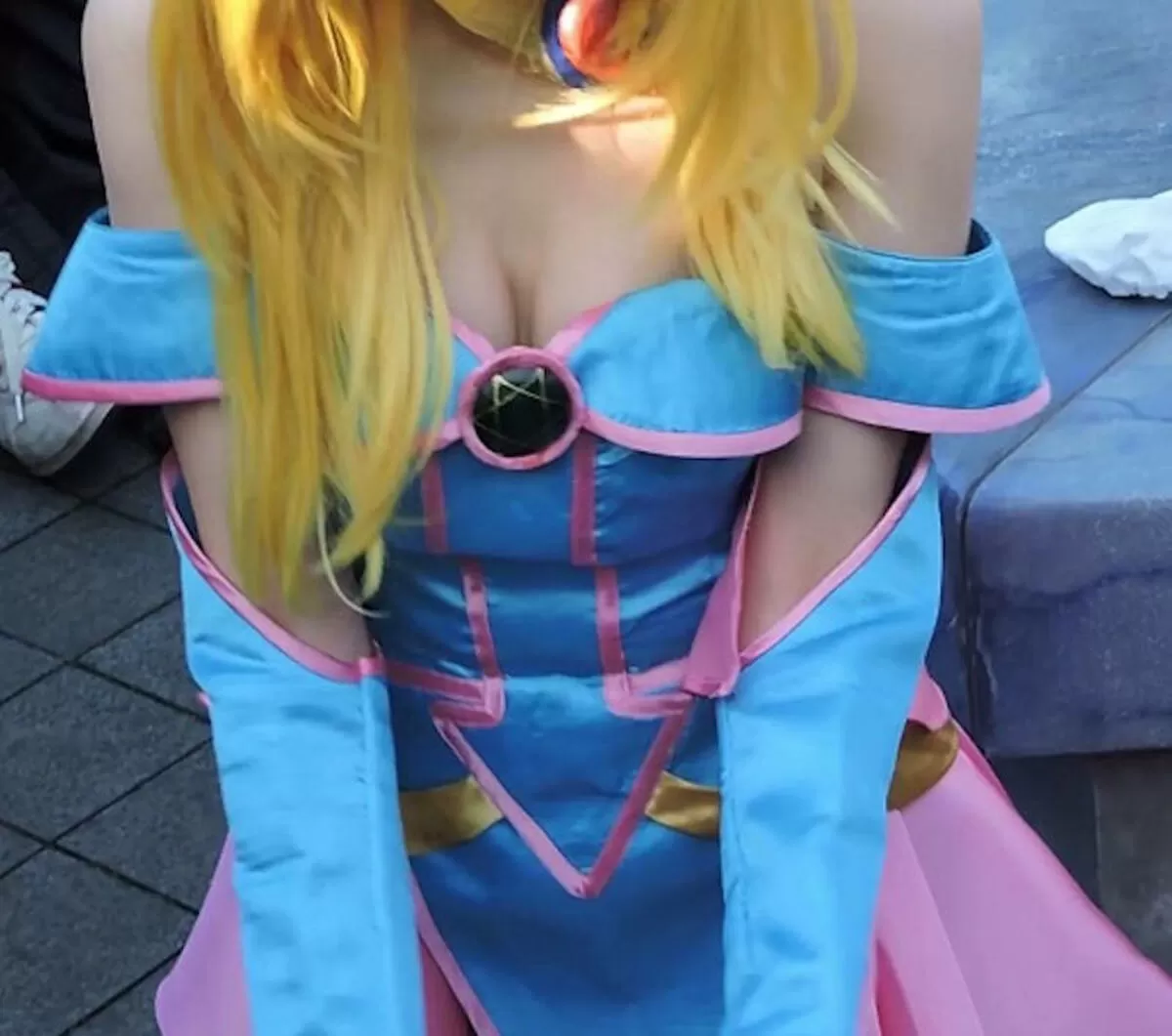 コスプレ胸チラエロ画像032