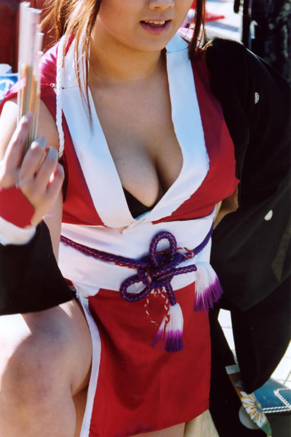 コスプレ胸チラエロ画像048