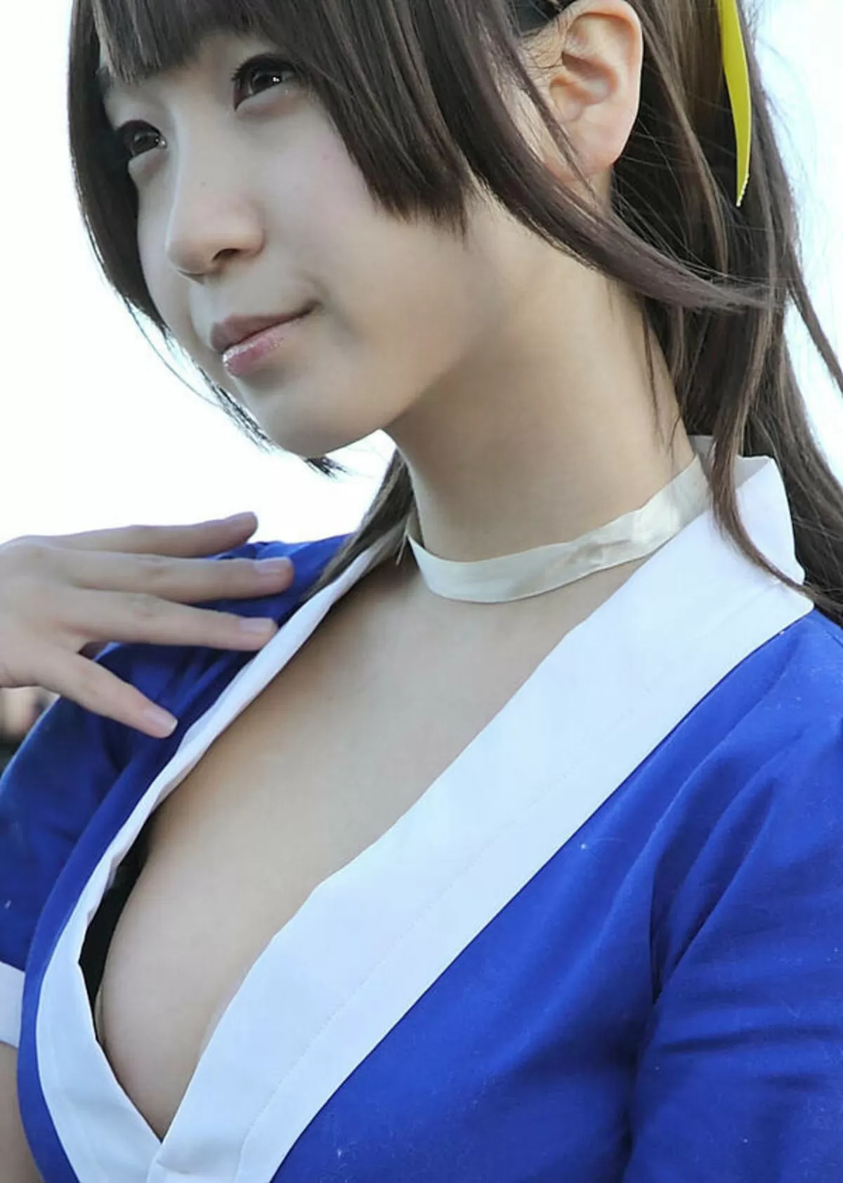 コスプレ胸チラエロ画像052