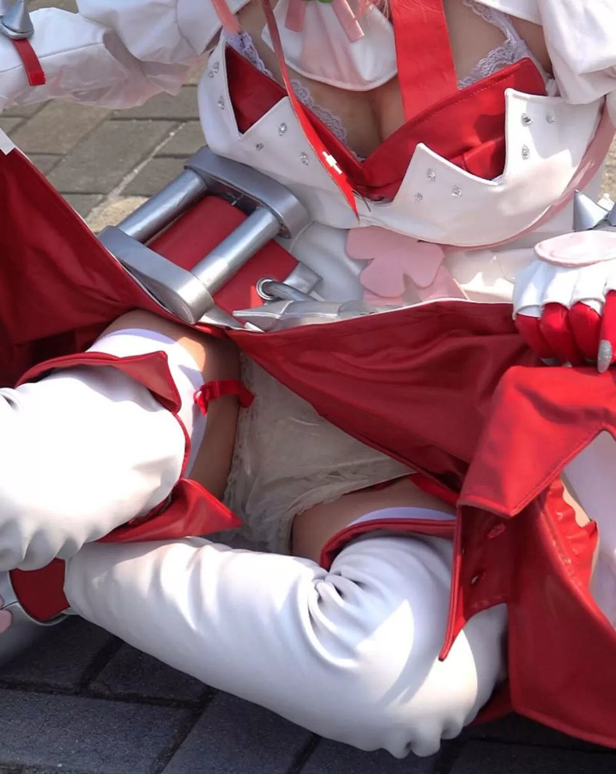 コスプレ胸チラエロ画像060