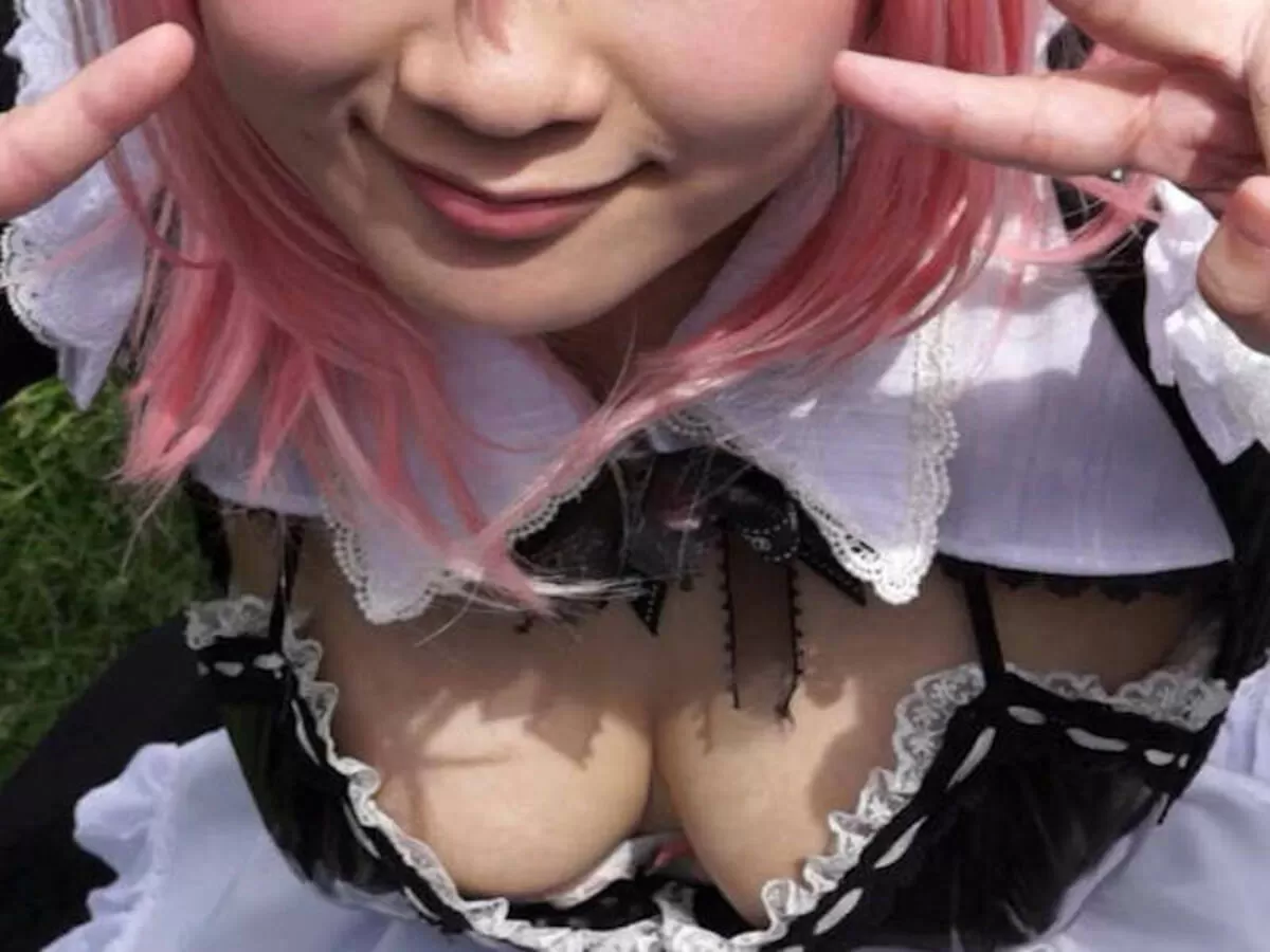 コスプレ胸チラエロ画像077