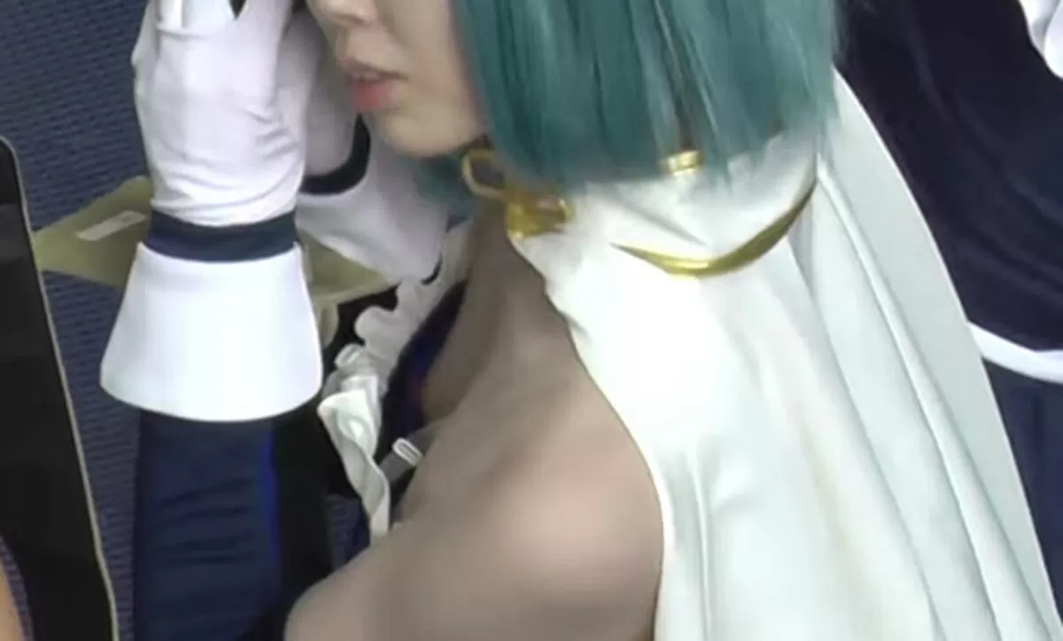 コスプレ胸チラエロ画像091