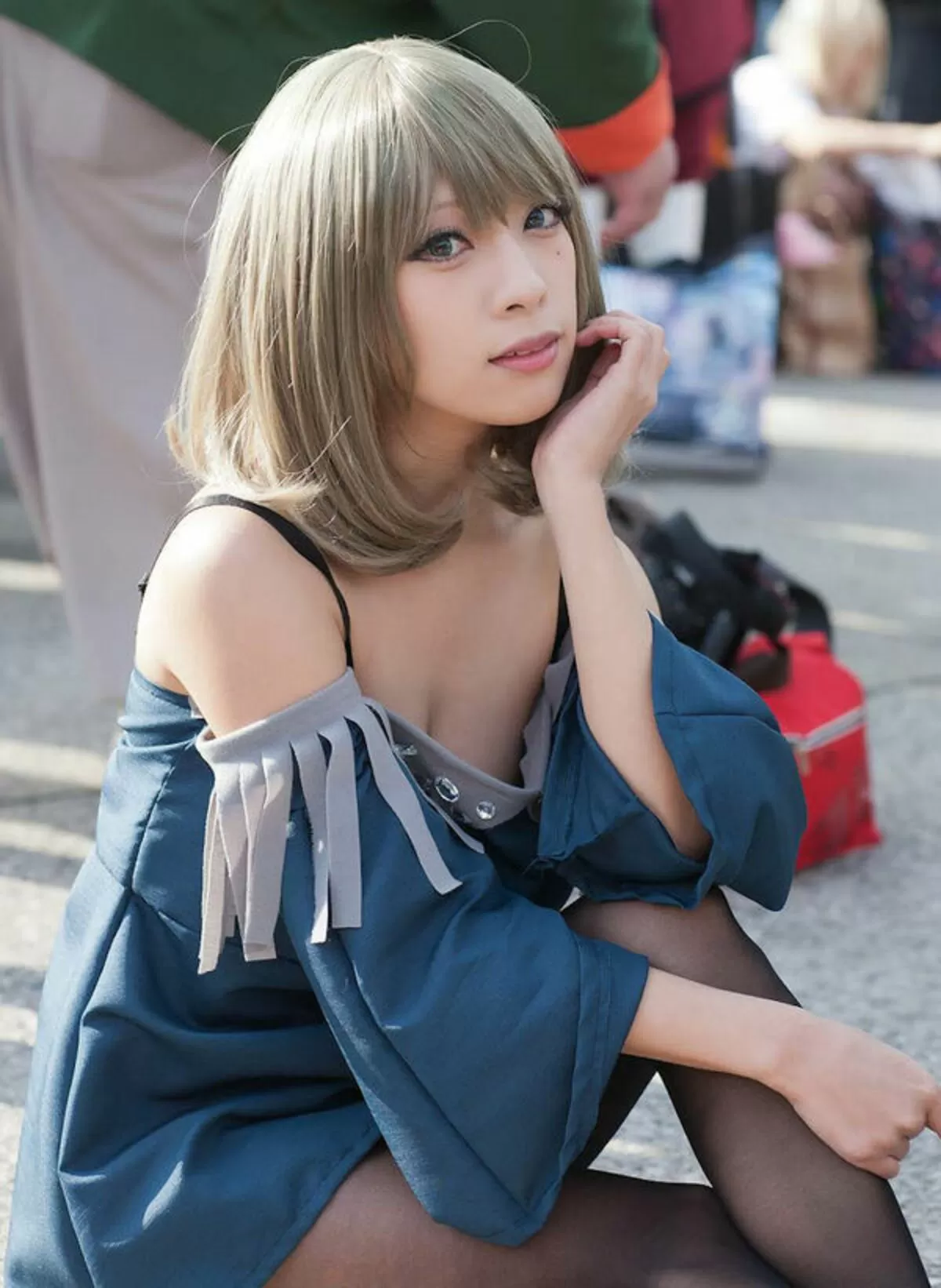 コスプレ胸チラエロ画像101