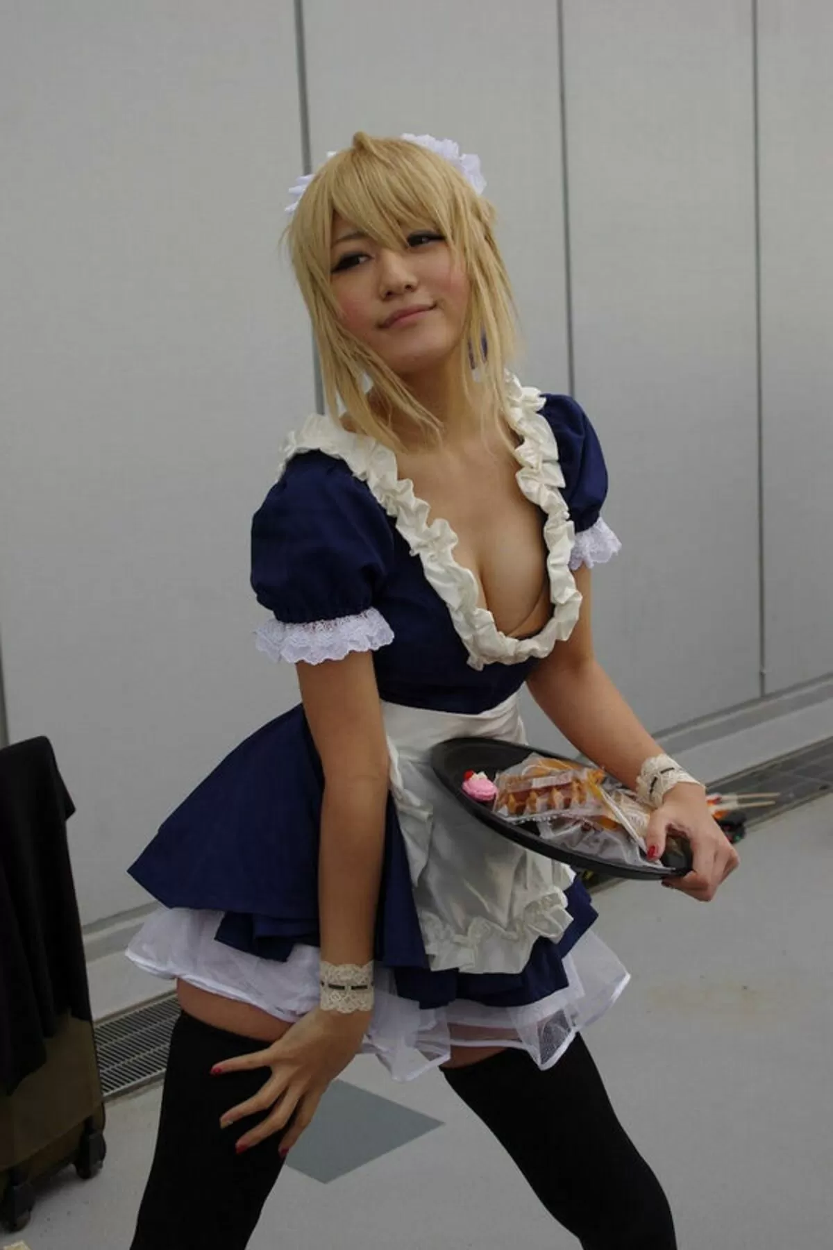 コスプレ胸チラエロ画像111