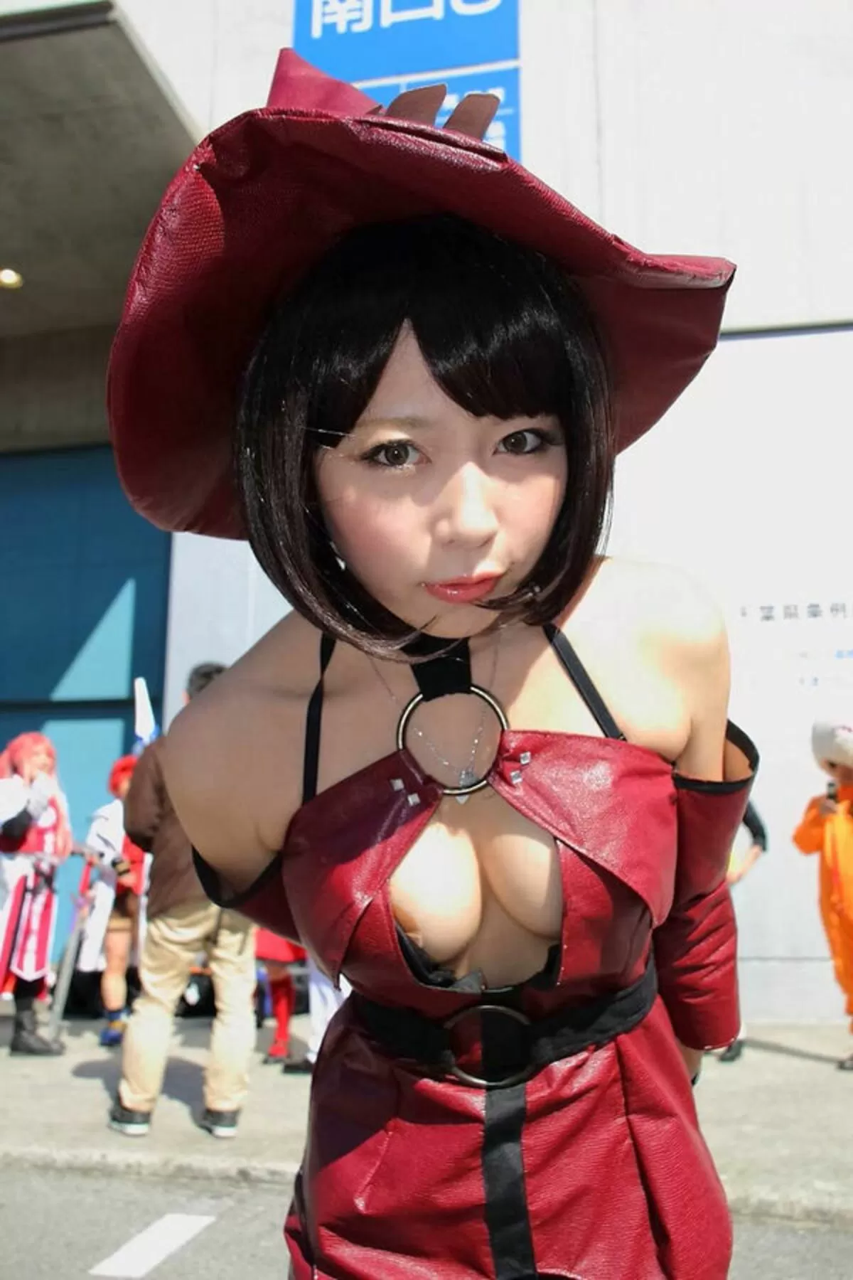 コスプレ胸チラエロ画像124