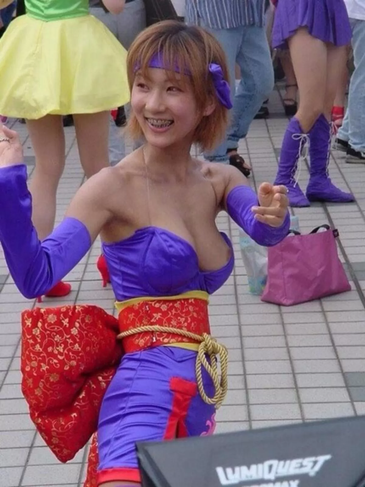 コスプレ胸チラエロ画像126