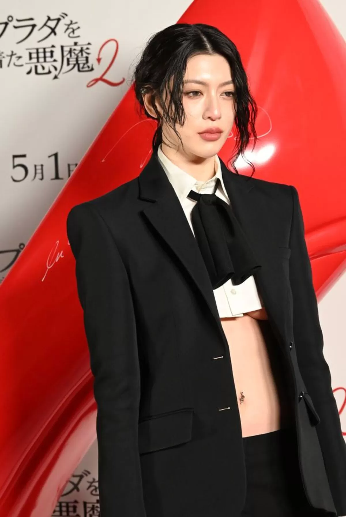 【画像】プラダを着た悪魔2ジャパンプレミアで三吉彩花、下乳丸見えスーツ姿が大反響006