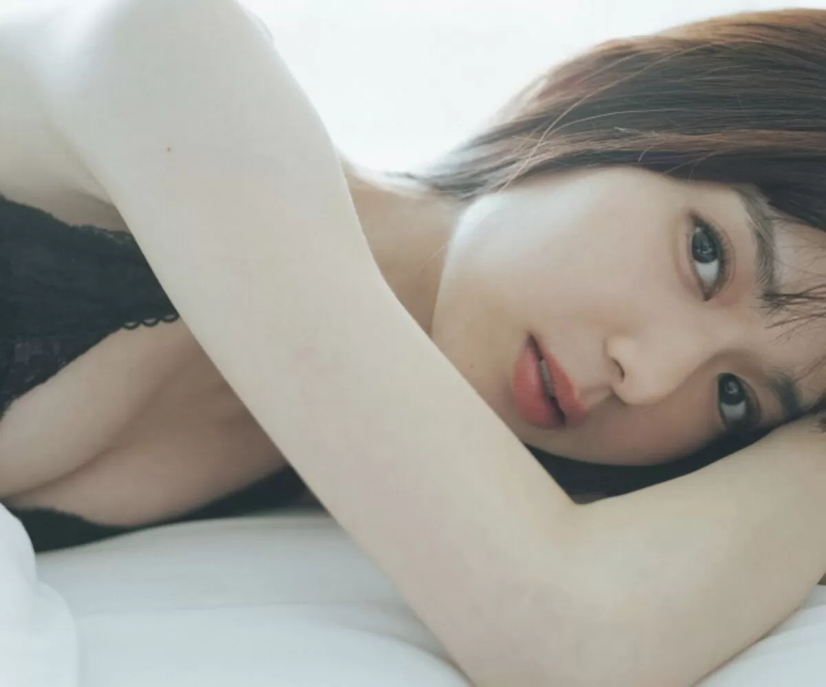 松平璃子エロ画像070