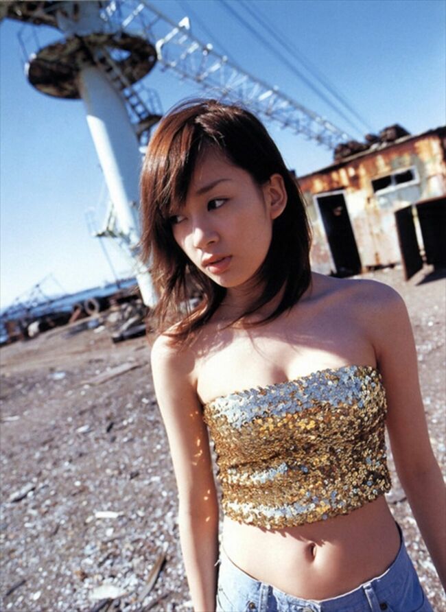 水川あさみエロ画像37枚 若い頃のお宝水着グラビア集めてみた033