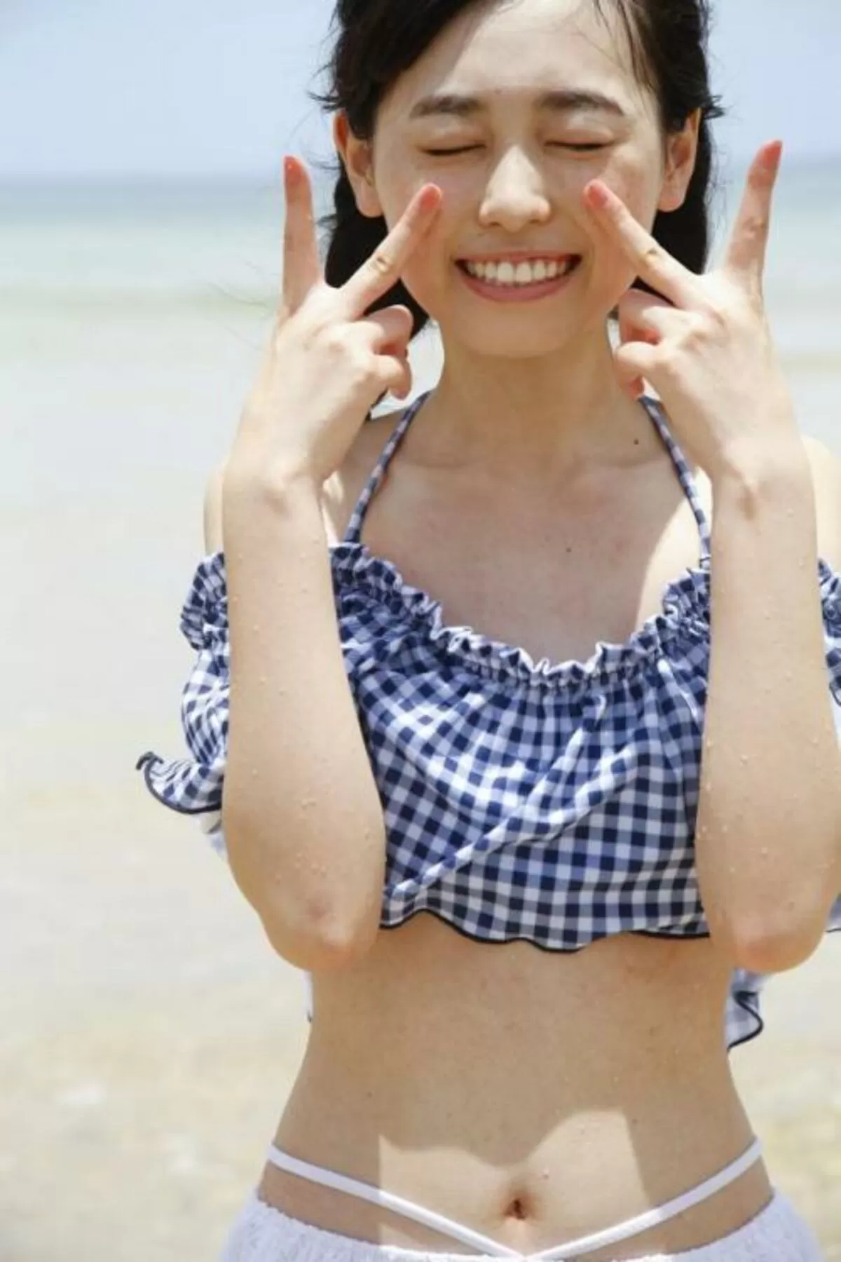 アイドル水着 エロ画像012