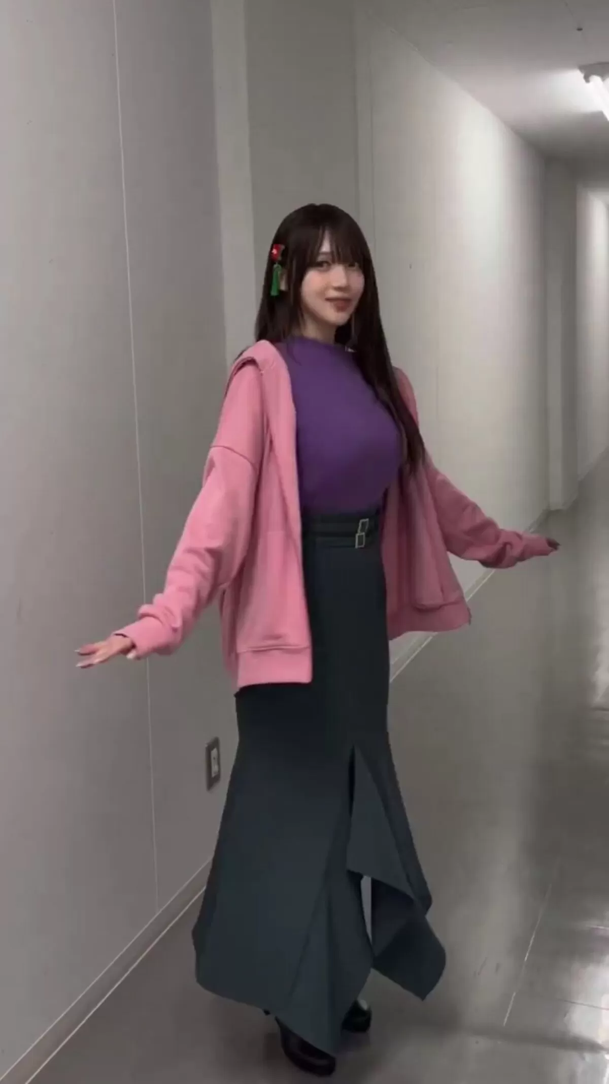【画像+動画】ラブライブ！蓮ノ空声優・花宮初奈、ニット爆乳がエロすぎると大バズり003
