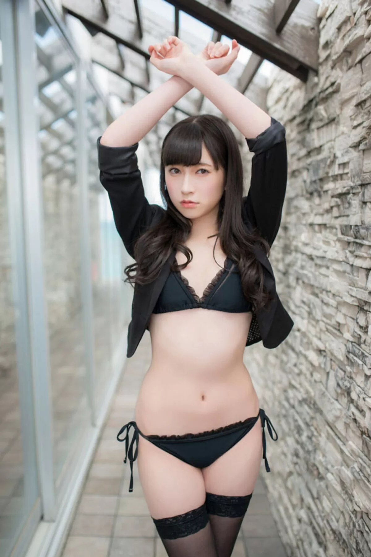 吉田朱里エロ画像021