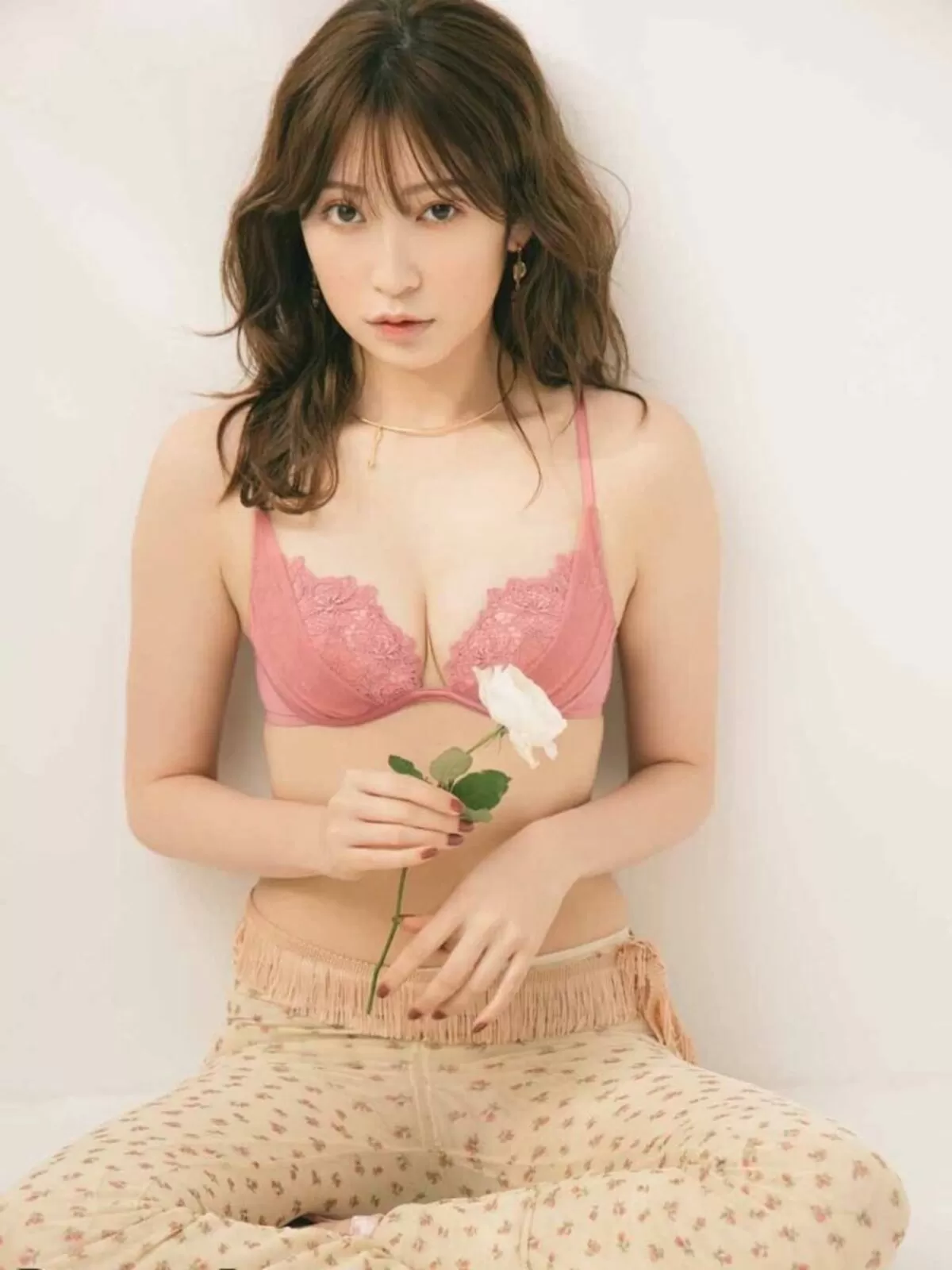 吉田朱里エロ画像063