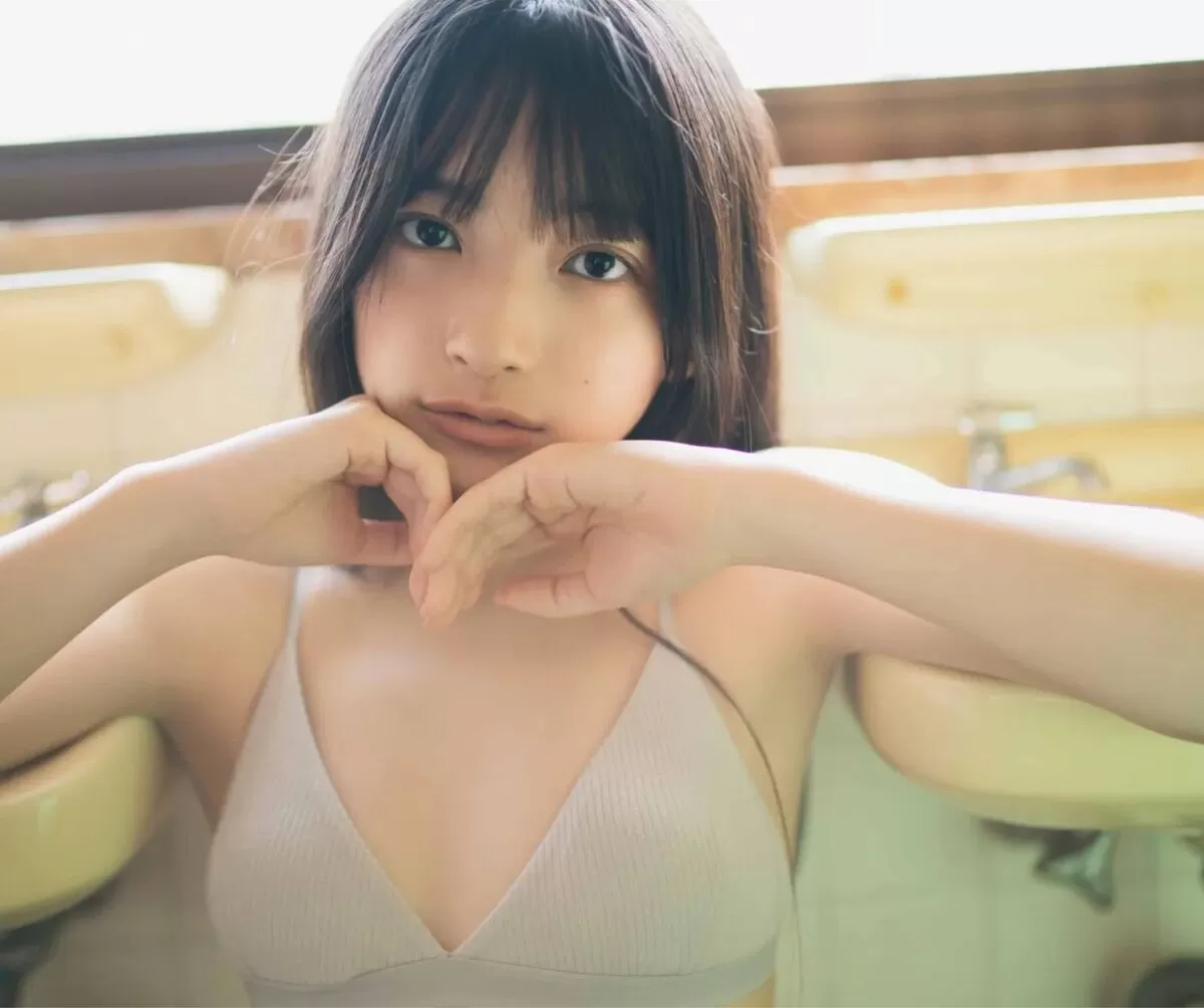 AKB48の水着エロ画像016