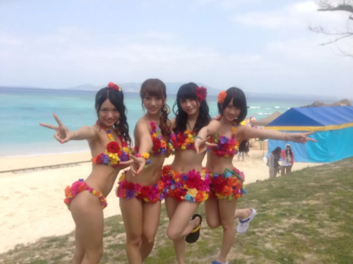 AKB48の水着エロ画像095