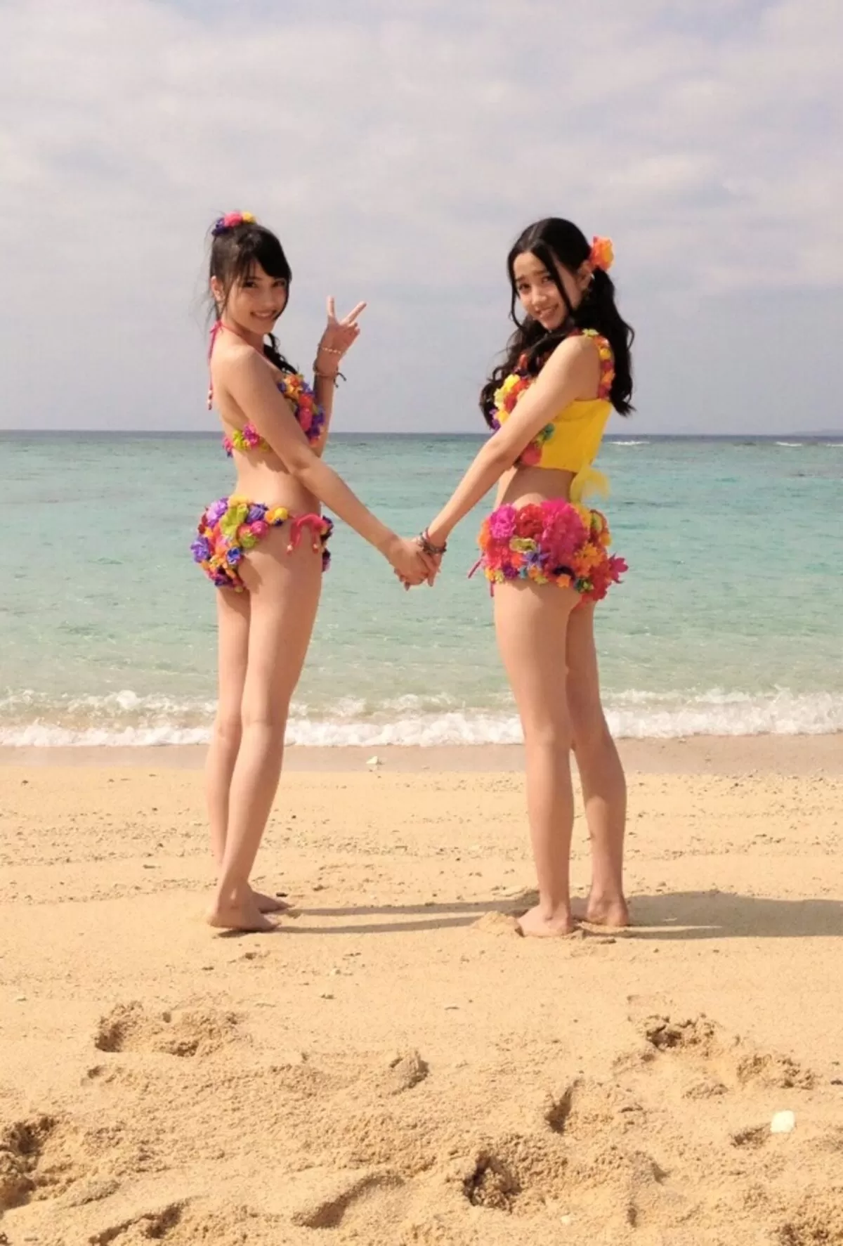 AKB48の水着エロ画像097