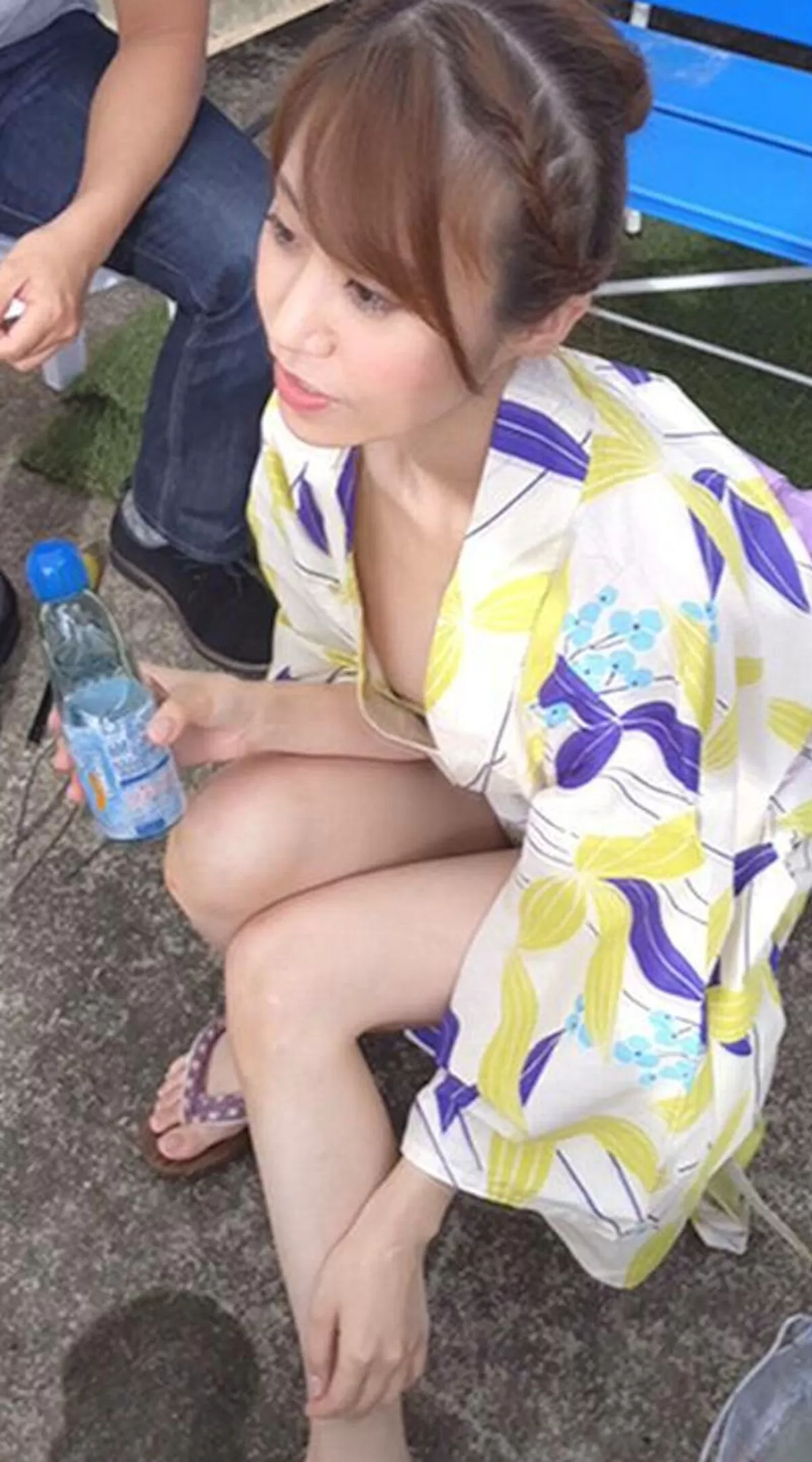 浴衣胸チラのエロ画像001
