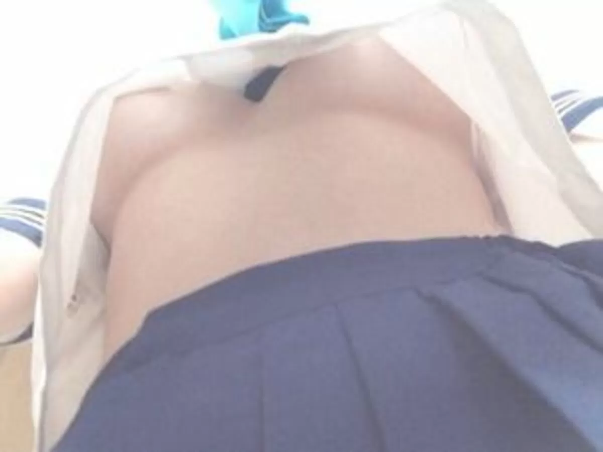 制服巨乳 エロ画像076