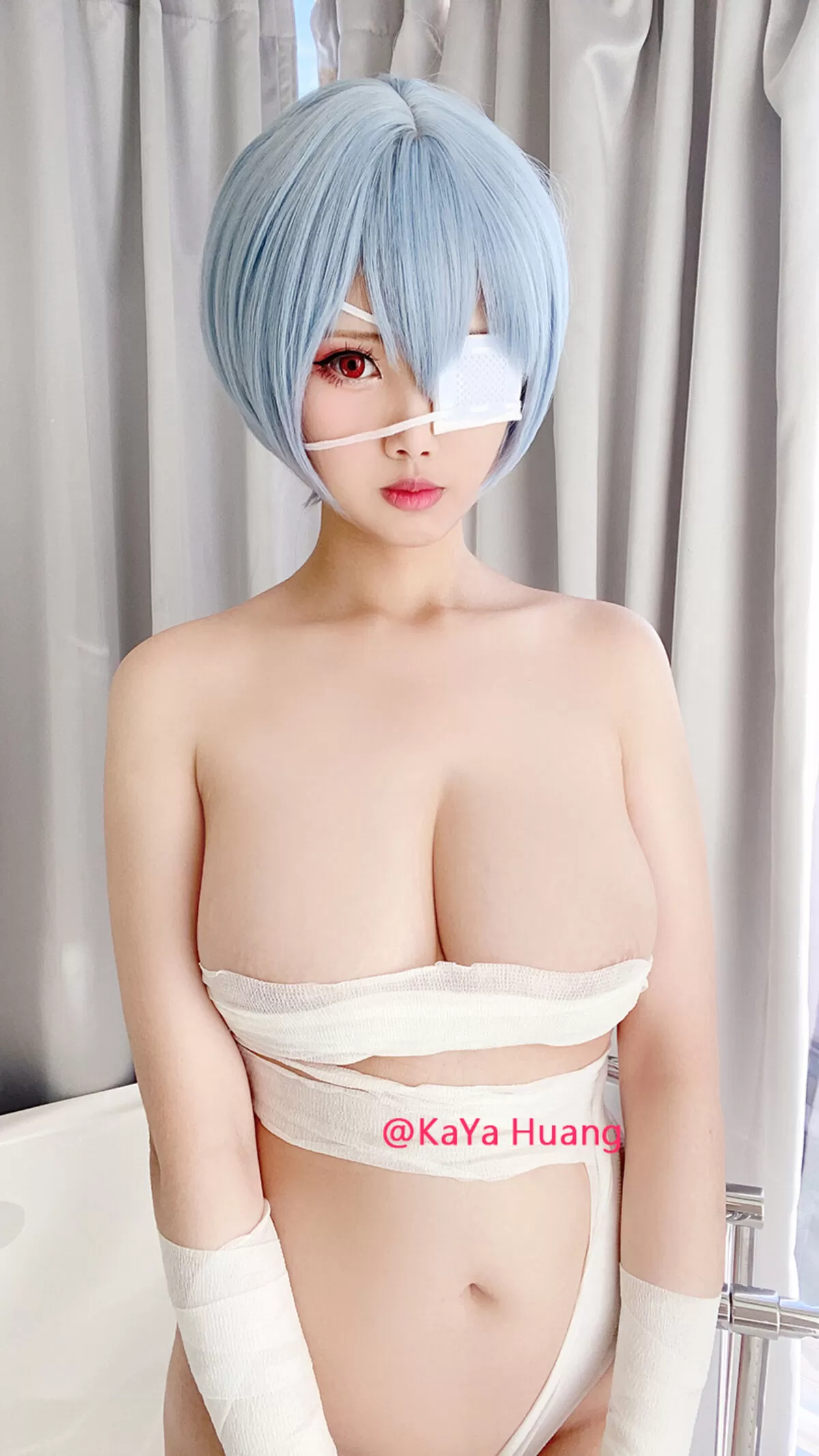 コスプレ巨乳エロ画像028