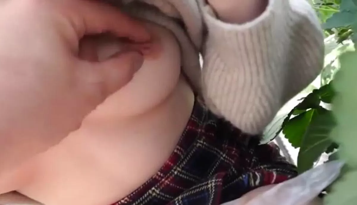巨乳露出エロ画像091
