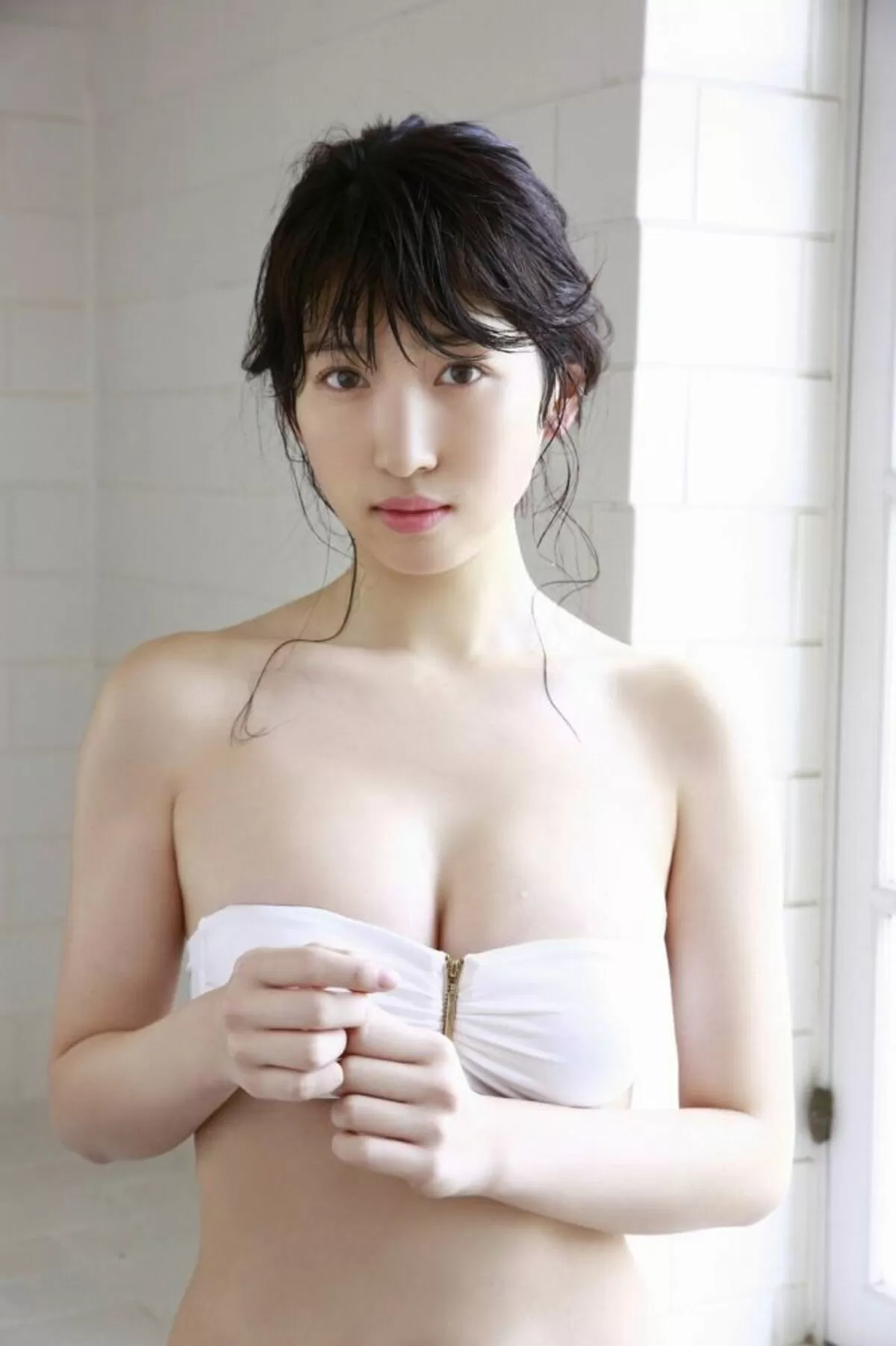 日比美思エロ画像006