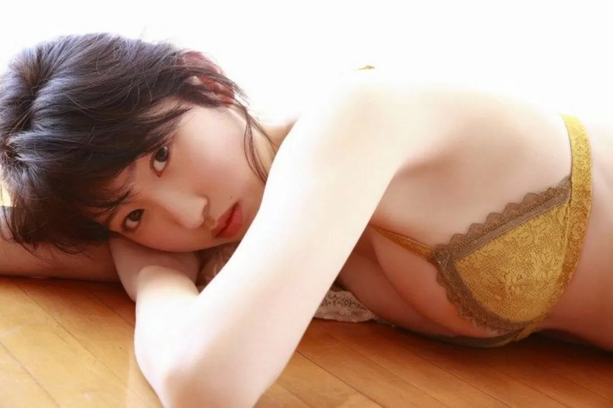 日比美思エロ画像046