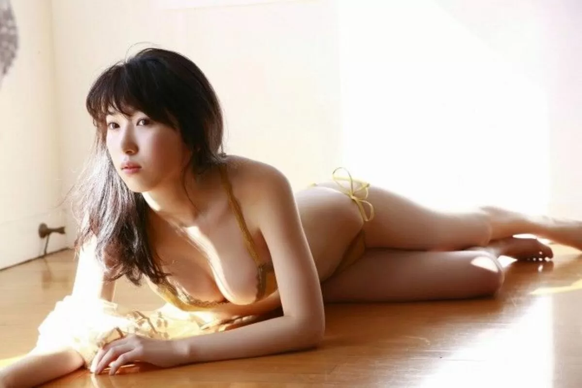 日比美思エロ画像048