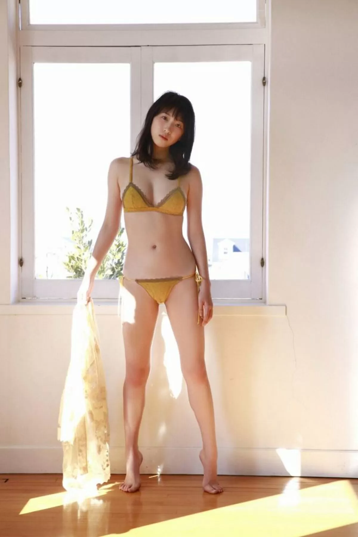 日比美思エロ画像056