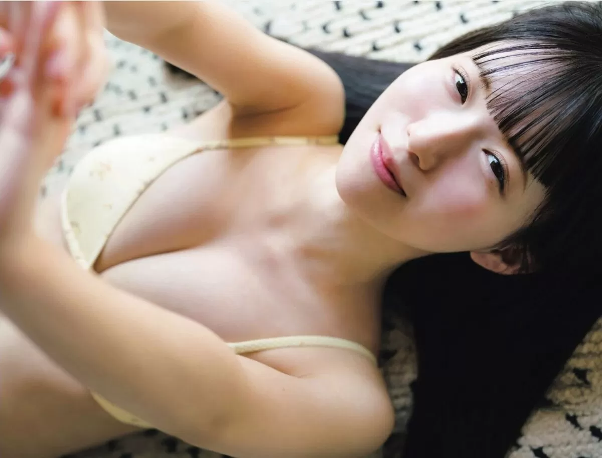 新居歩美エロ画像002
