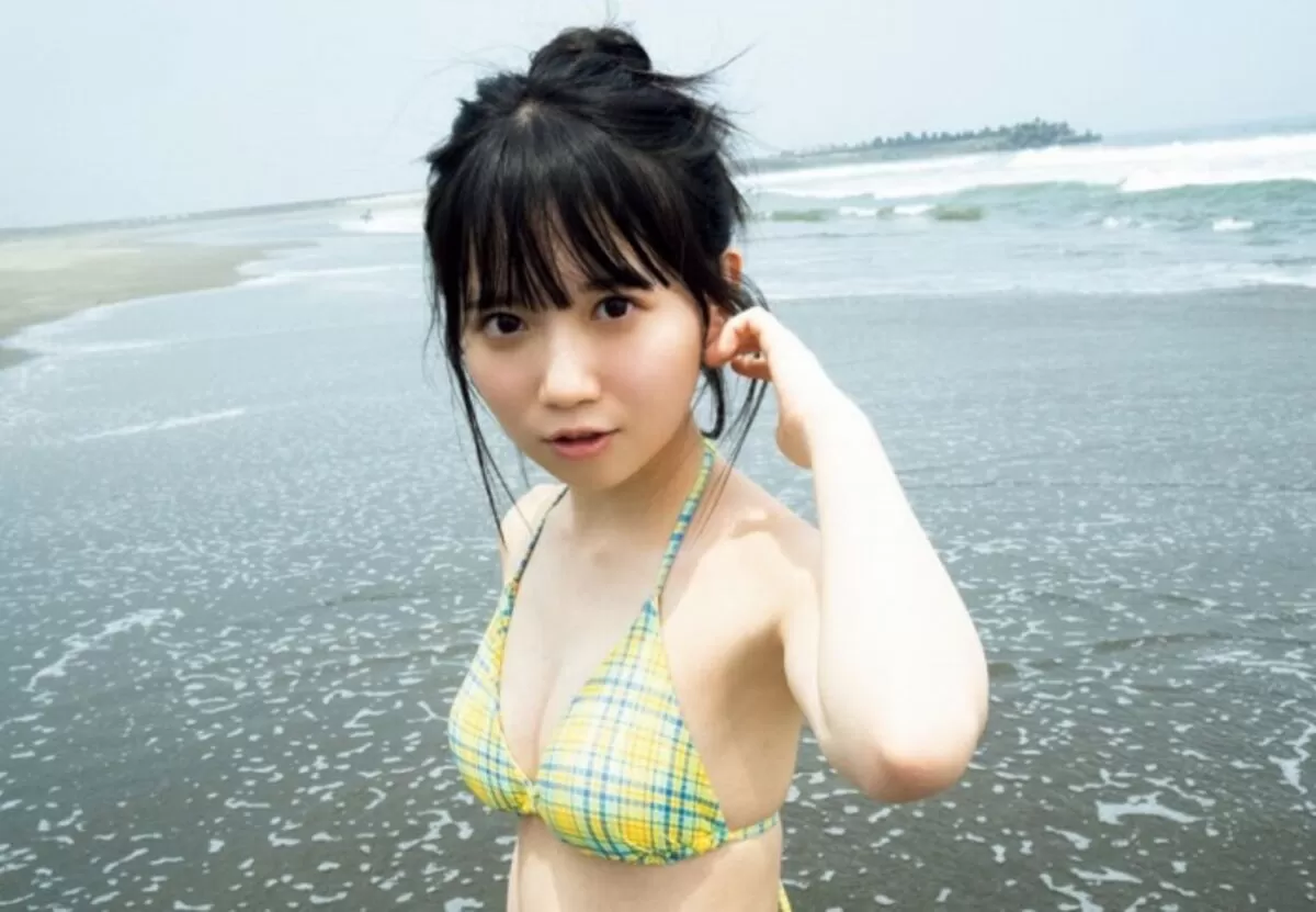 新居歩美エロ画像008