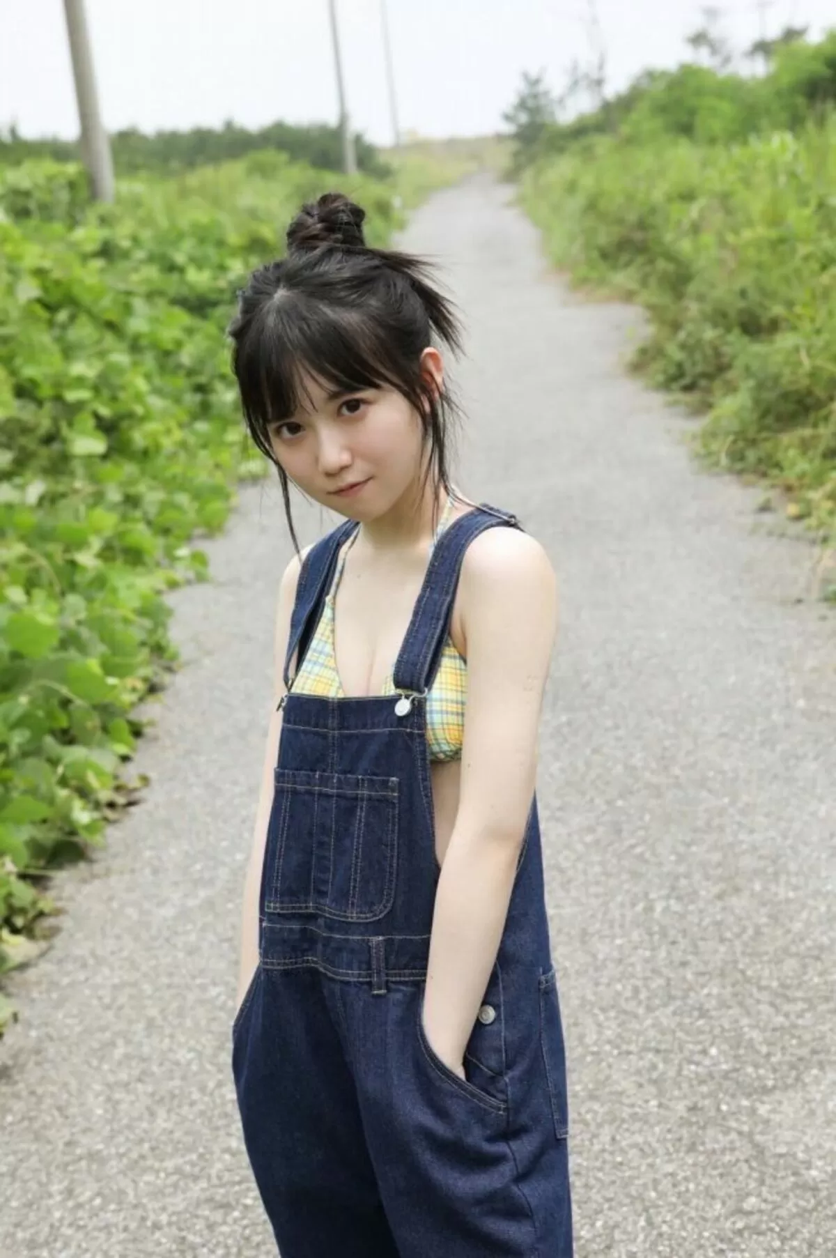 新居歩美エロ画像026