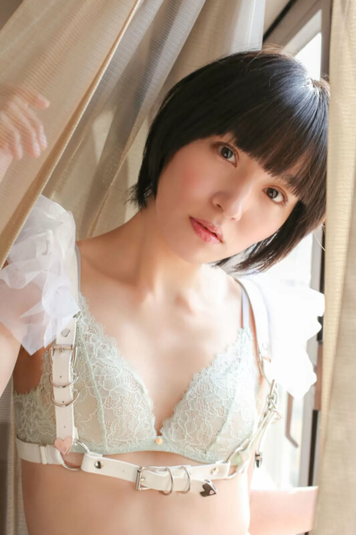 保田真愛エロ画像013