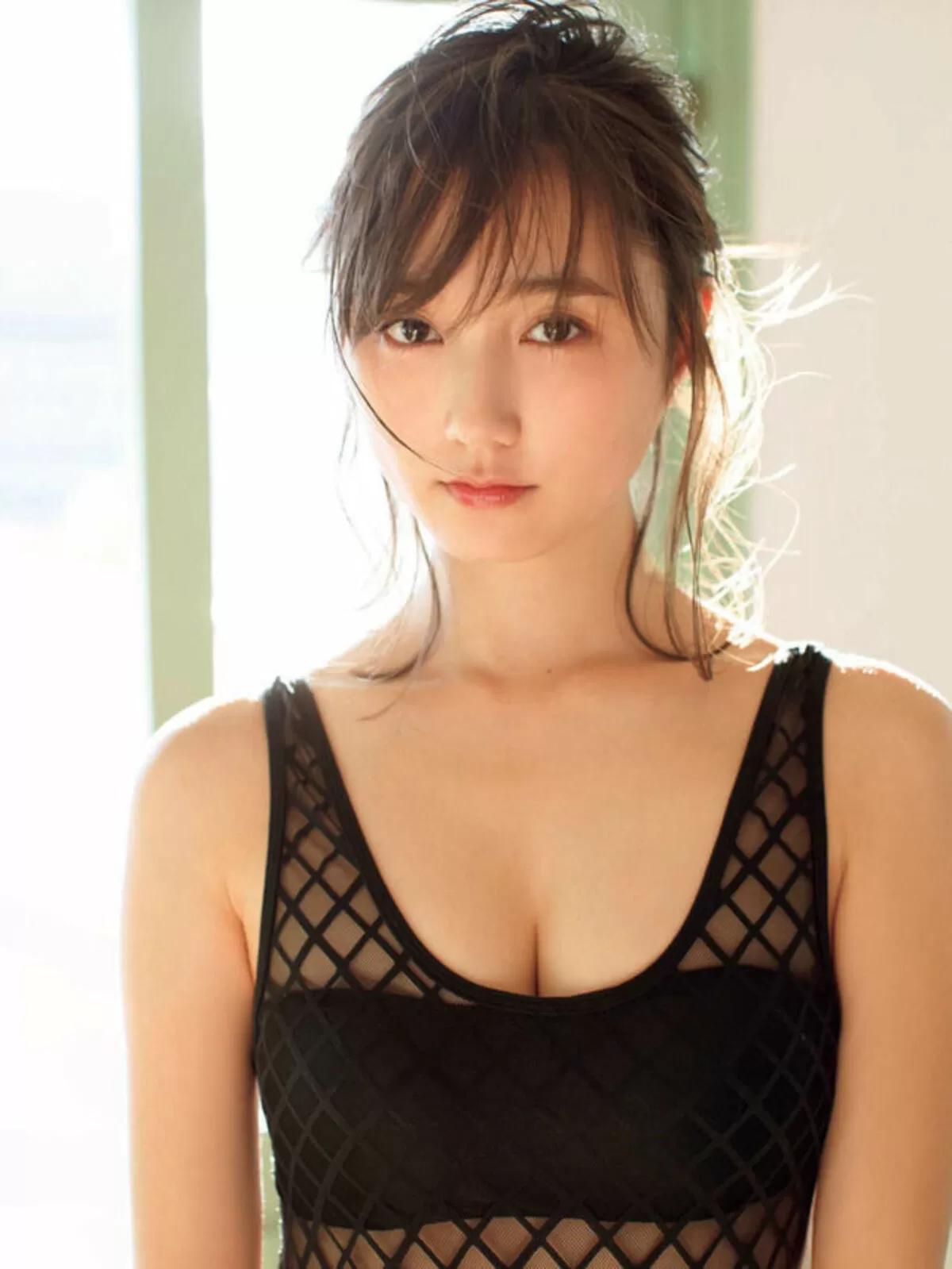 鈴木友菜エロ画像090