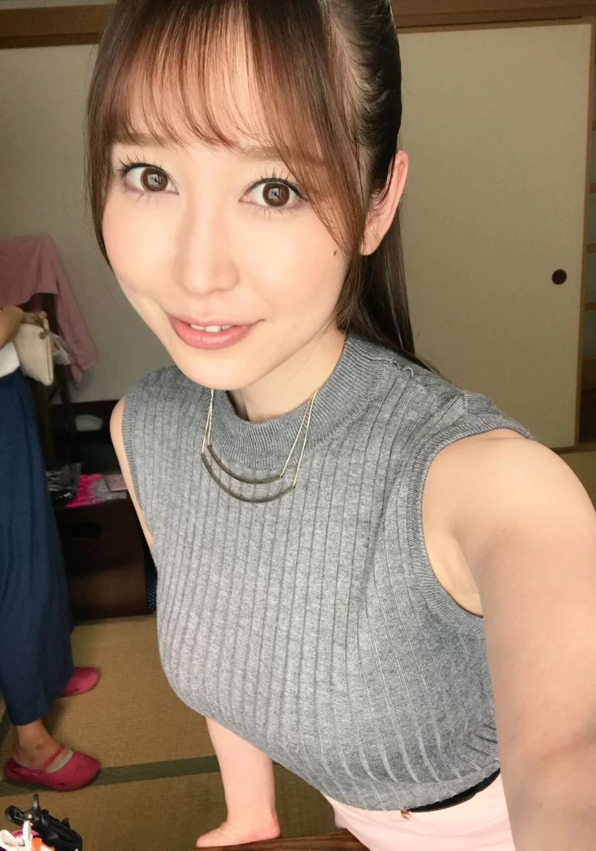 サマーニット巨乳エロ画像008
