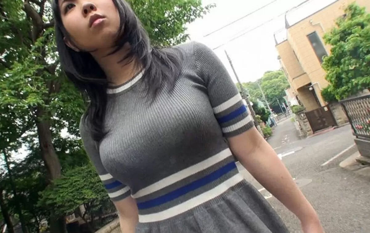 サマーニット巨乳エロ画像076