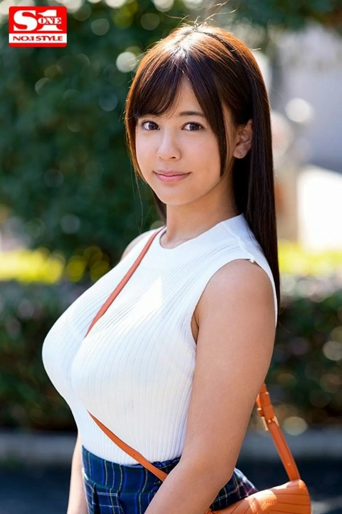 サマーニット巨乳エロ画像091