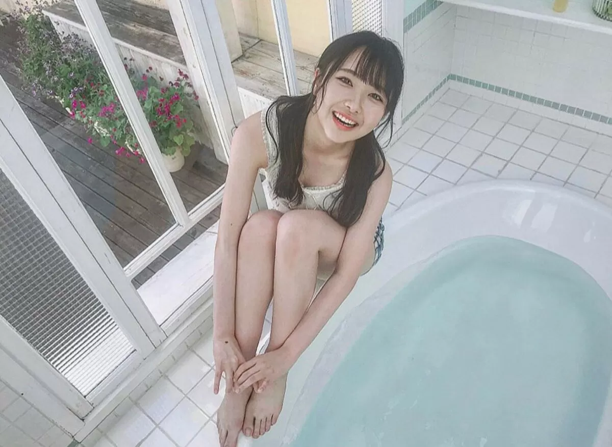 石田千穂エロ画像042