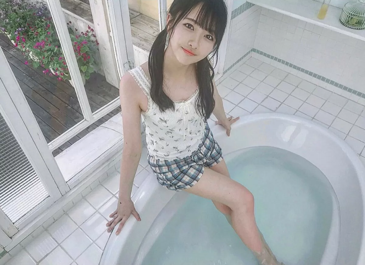 石田千穂エロ画像044