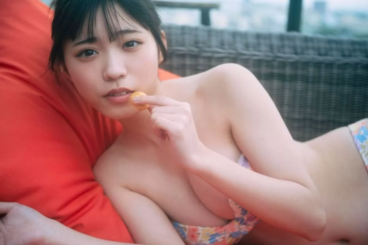 金澤亜美エロ画像025