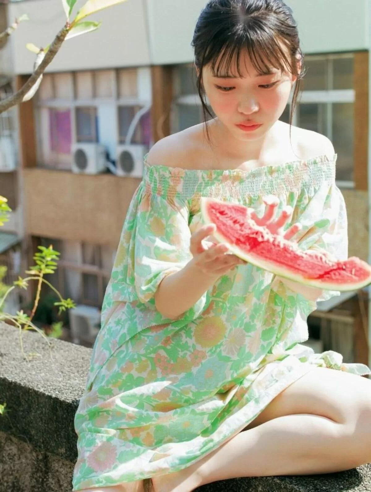 金澤亜美エロ画像032