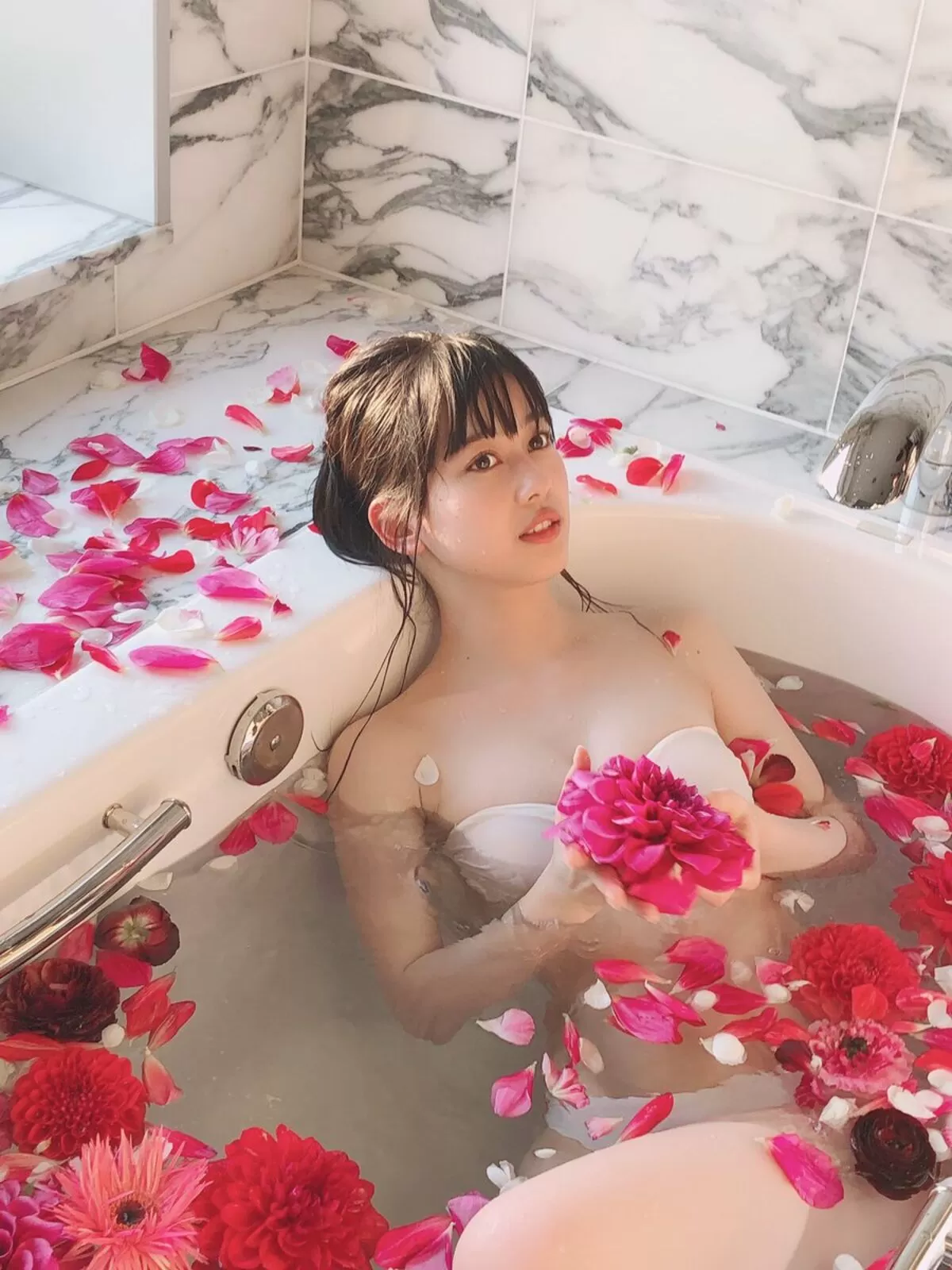 岡田佑里乃エロ画像018