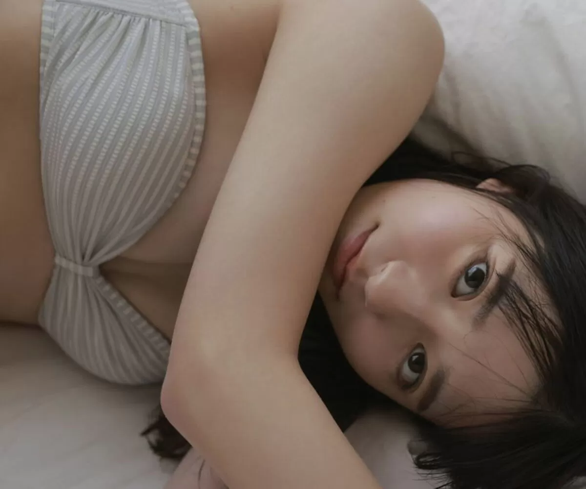 月足天音エロ画像022